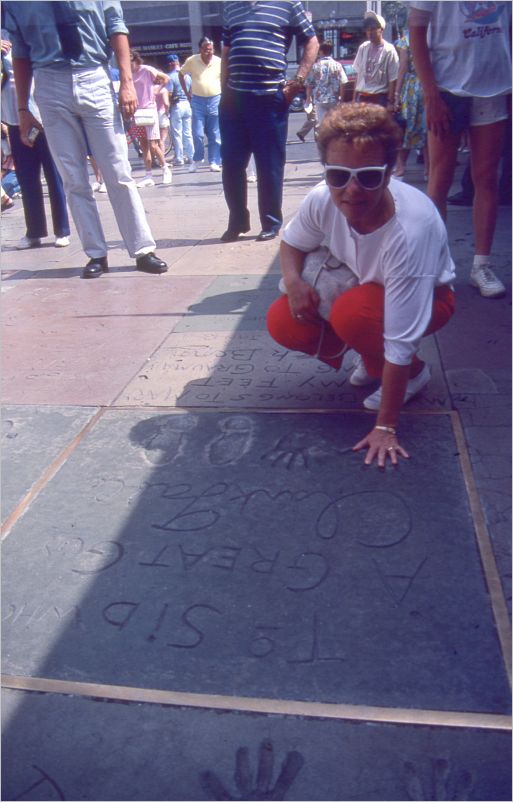 Hand prints of ???